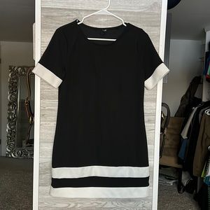 B&W T-Shirt Mini Dress